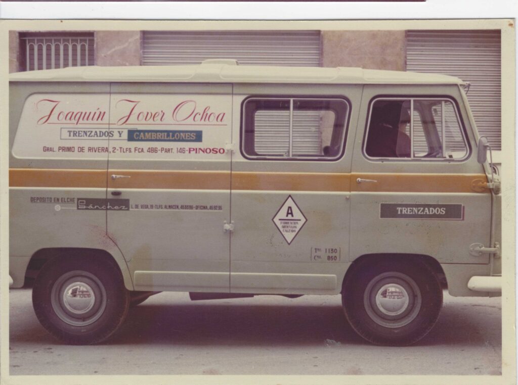 1º vehiculo empresa año 65